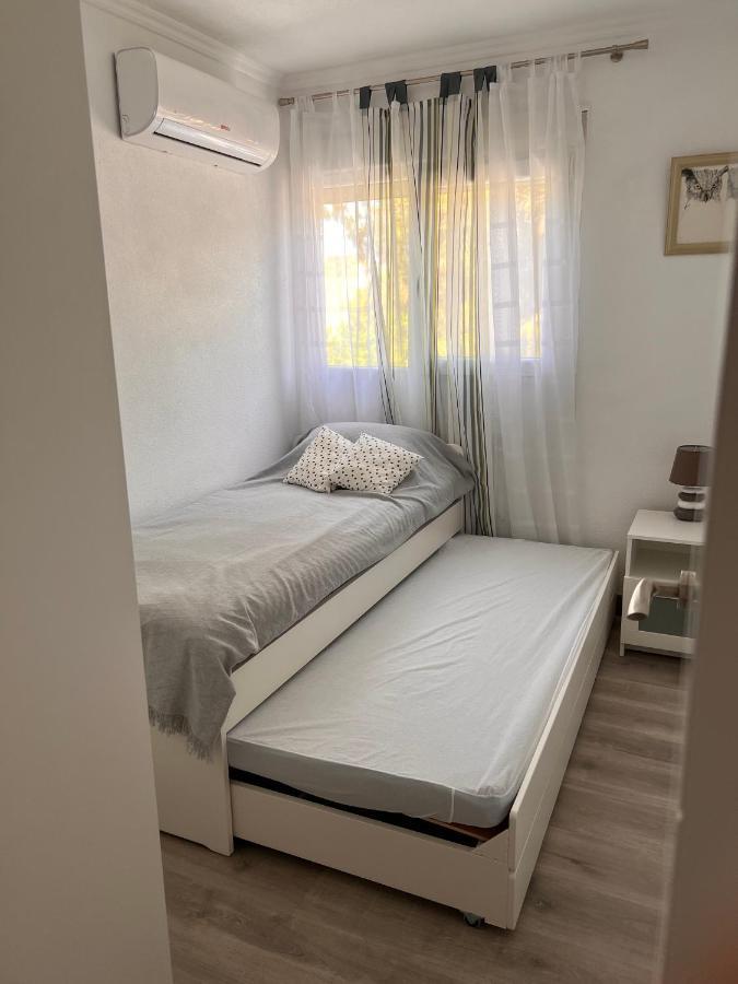 Orihuela Costa 3 Bdr Condo On La Zenia Beach With Patio Exterior foto